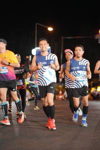 BIB: 4624, 1501, 434184
                            <button type="button" onclick="openModal(23105287)" class="btn btn-primary btn-sm float-right btn-popup" data-toggle="modal" data-target=".modal-high-quality">
                        <i class="fas fa-shopping-cart"></i> Add to Cart
                    </button>
                                            <button type="button" onclick="isThisMe(23105287, true)" class="btn btn-success btn-sm float-right btn-popup btn-isme hidden" data-toggle="tooltip" data-placement="bottom" title="นี่คือรูปของคุณใช่ไหม คลิกที่นี่เพื่อเอาเข้าอัลบั้ม">
                        <i class="fas fa-plus"></i> Add to album
                    </button>
                    <button type="button" onclick="isThisMe(23105287, false)" class="btn btn-warning btn-sm float-right btn-popup btn-isnotme hidden">
                        <i class="fas fa-ban"></i> Remove from album
                    </button>